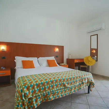 Hotel Santa Monica Ricadi